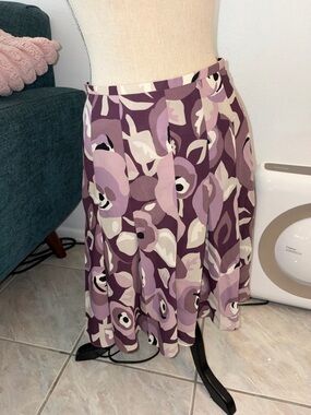 Women’s Ann Taylor Loft Size 2 Purple Patterned Pleated Skirt